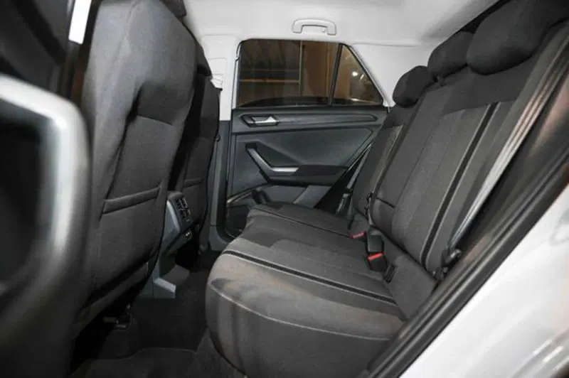 Volkswagen T-Roc usata a Torino (15)