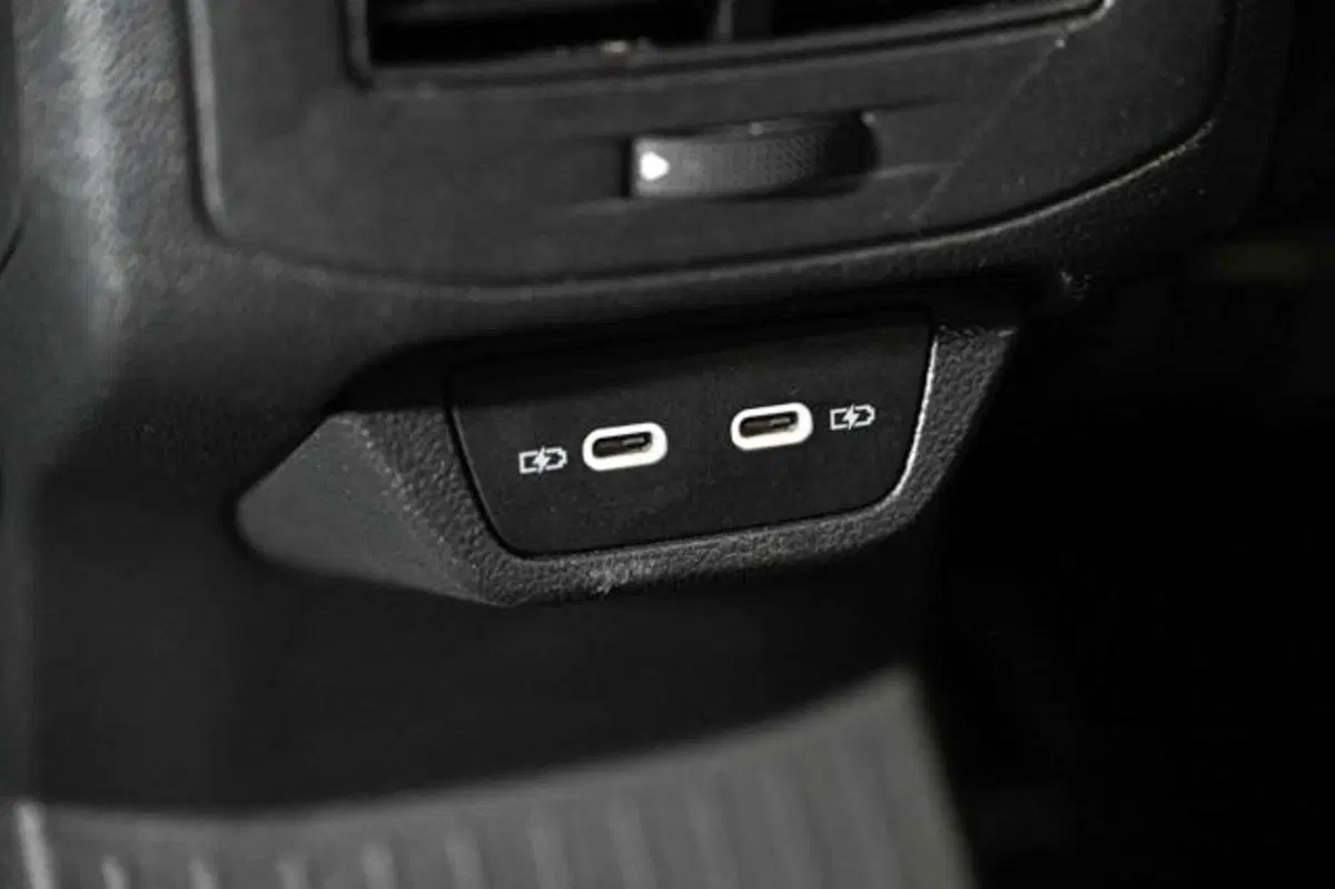 Volkswagen T-Roc usata a Torino (17)