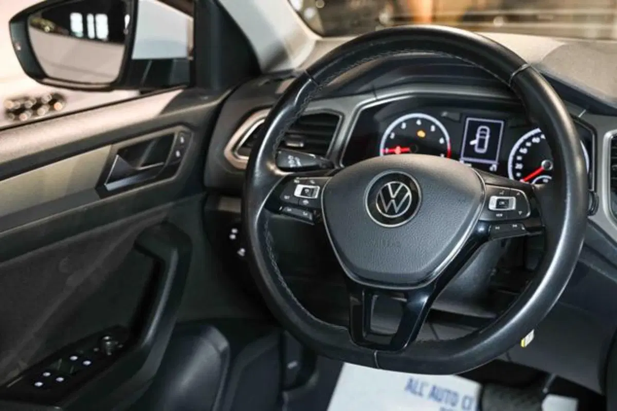 Volkswagen T-Roc usata a Torino (18)