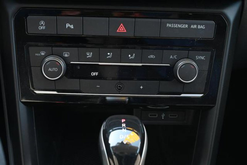 Volkswagen T-Cross usata a Torino (19)