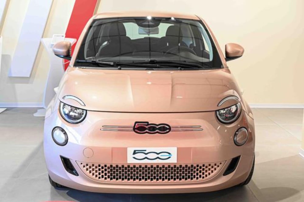 Fiat 500e nuova a Torino (2)