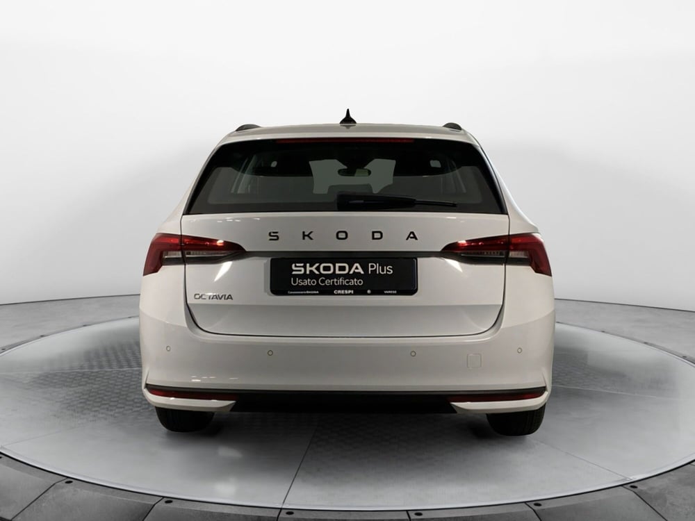 Skoda Octavia Station Wagon nuova a Varese (5)