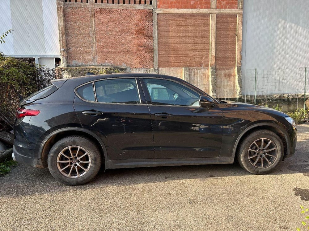 Alfa Romeo Stelvio usata a Reggio Emilia (4)