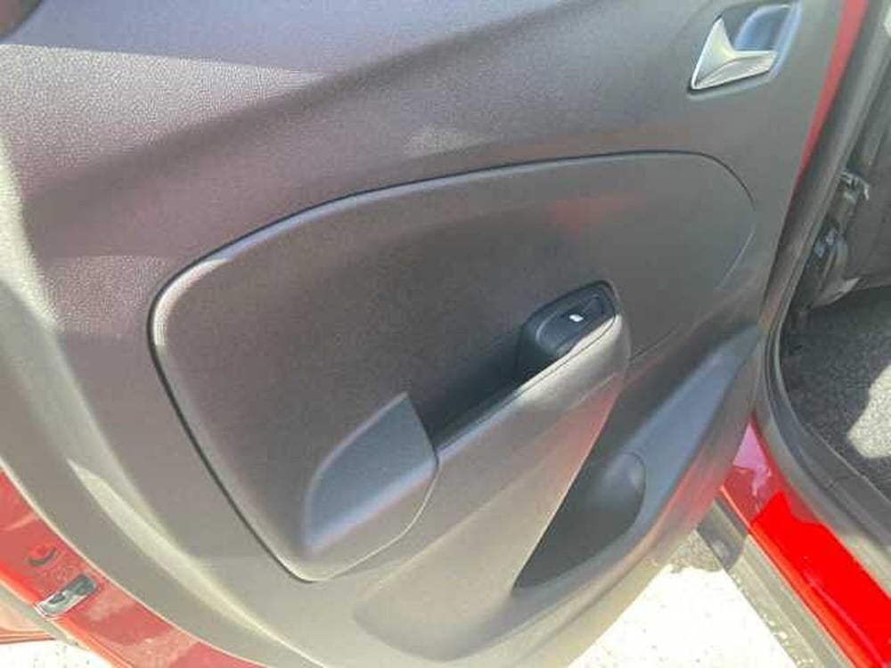 Opel Crossland nuova a Messina (18)