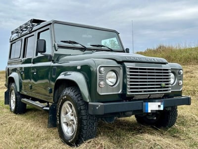 Land Rover Defender 110 2.4 TD4 Station Wagon SE del 2007 usata a Legnago