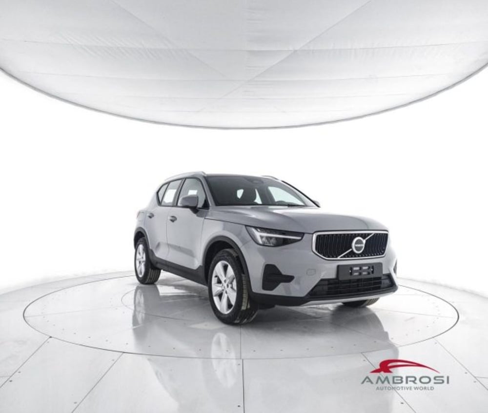 Volvo XC40 nuova a Perugia (2)