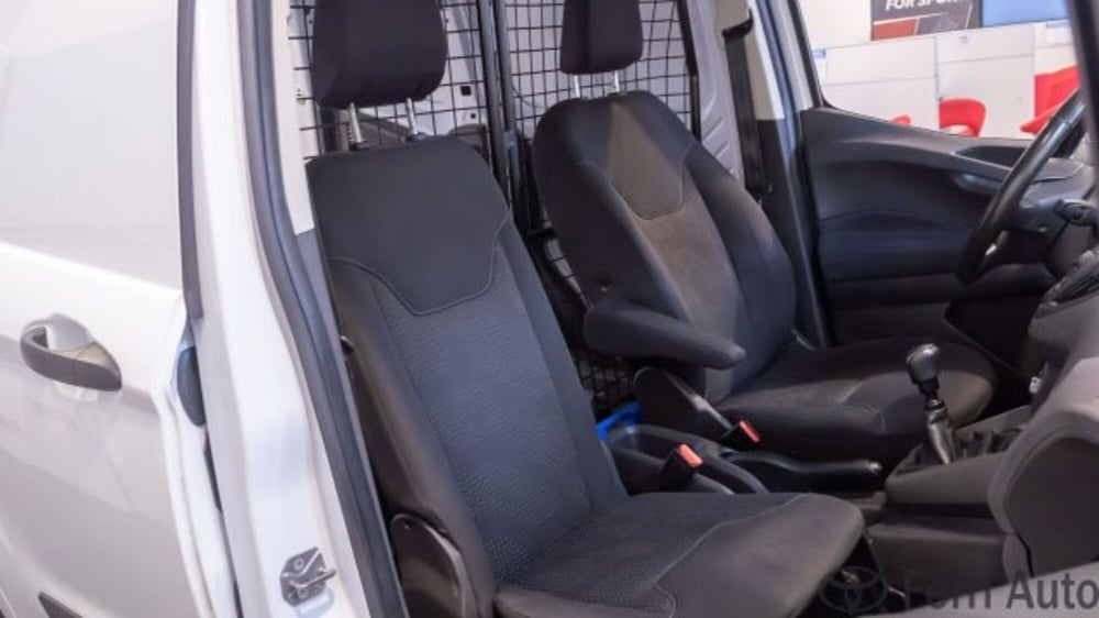 Ford Transit Courier usata a Padova (9)