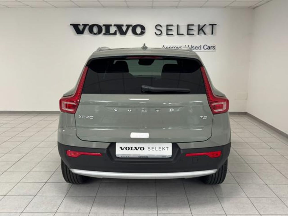 Volvo XC40 nuova a Como (7)