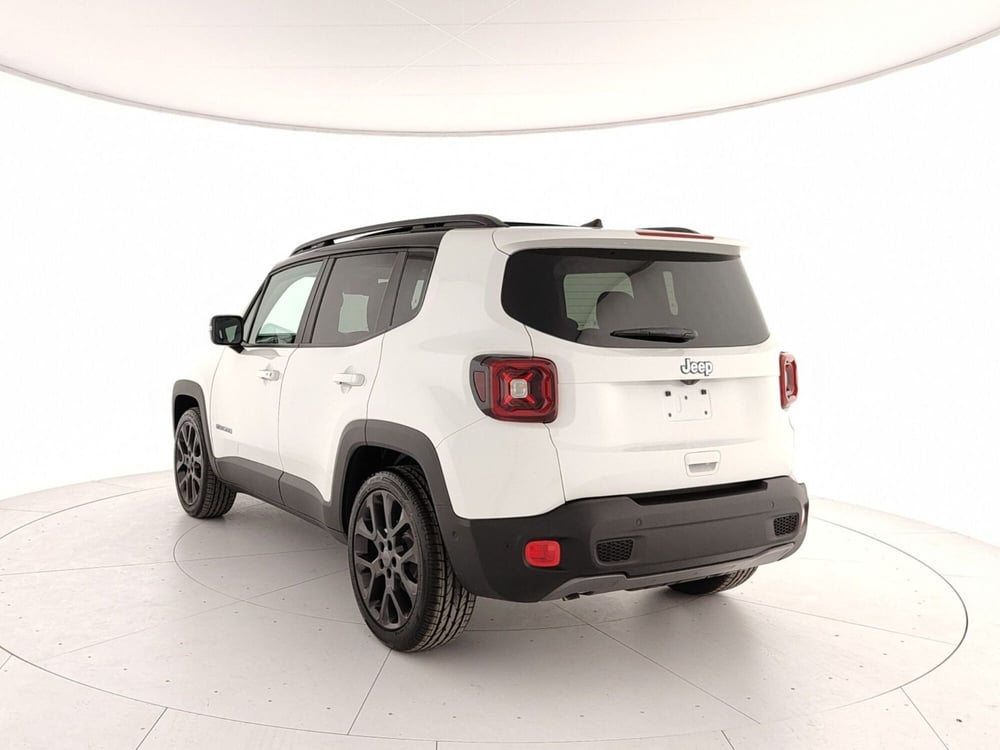 Jeep Renegade nuova a Caserta (4)