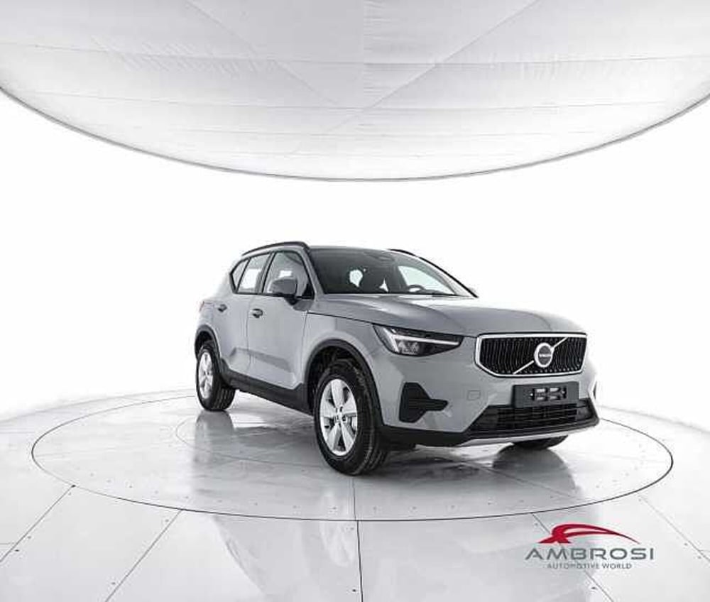 Volvo XC40 nuova a Perugia (2)