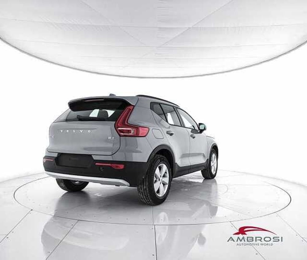 Volvo XC40 nuova a Perugia (3)