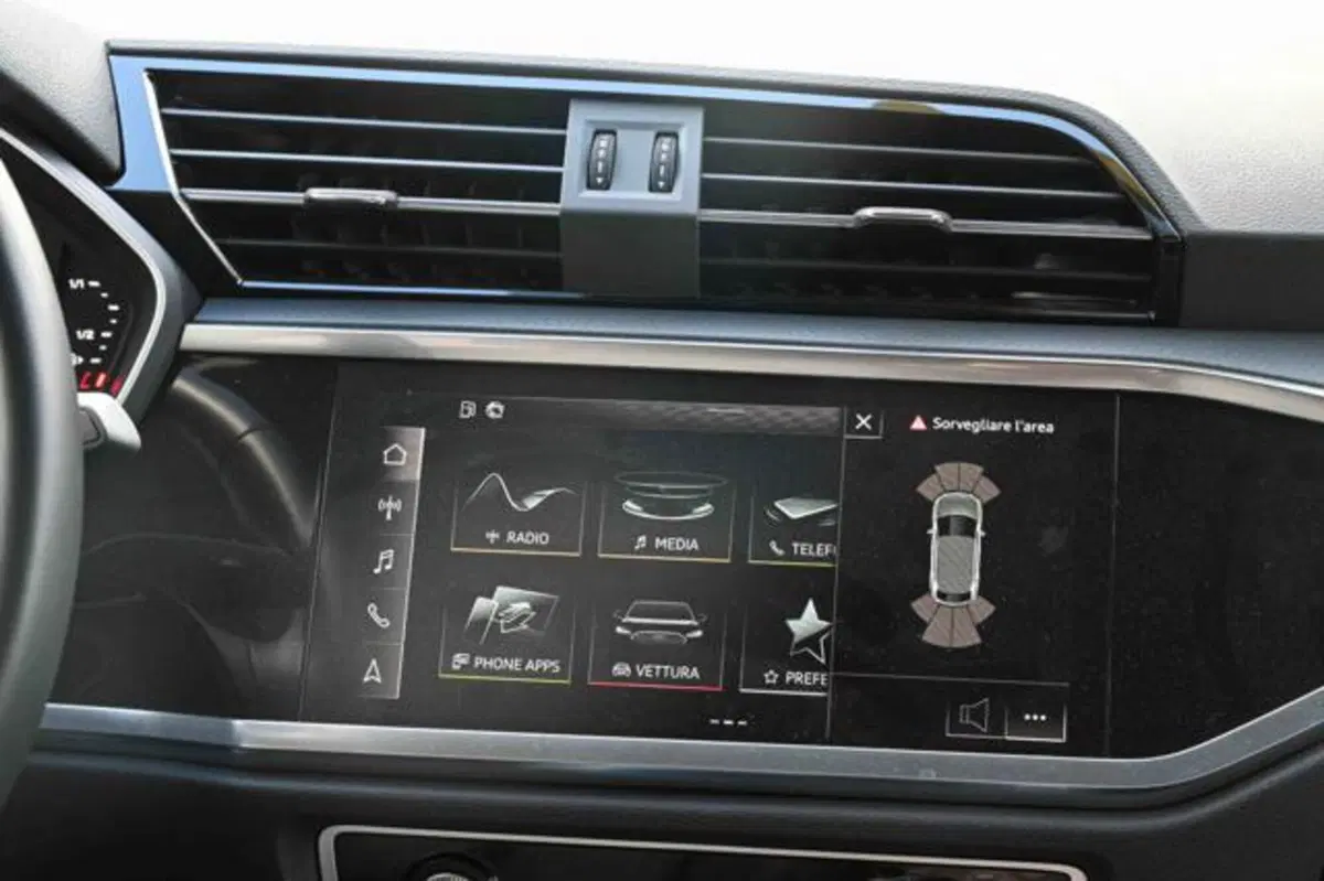 Audi Q3 Sportback usata a Torino (14)