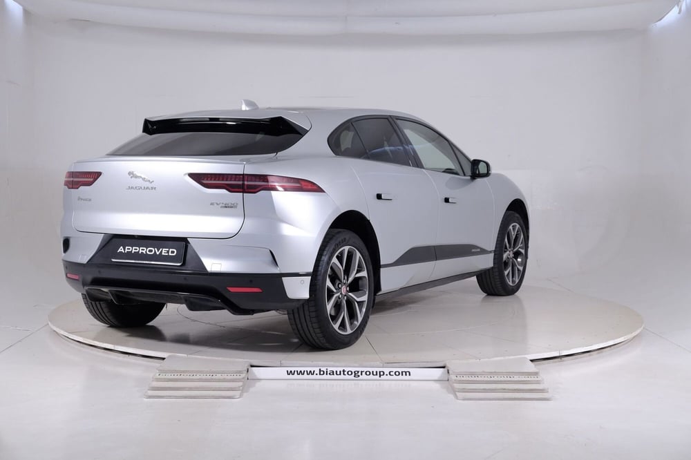 Jaguar I-Pace usata a Torino (2)