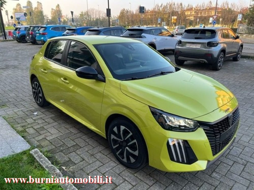 Peugeot 208 nuova a Milano (3)