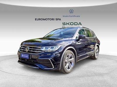 Volkswagen Tiguan 2.0 TDI 150 CV SCR DSG 4MOTION R-Line del 2023 usata a Monteriggioni