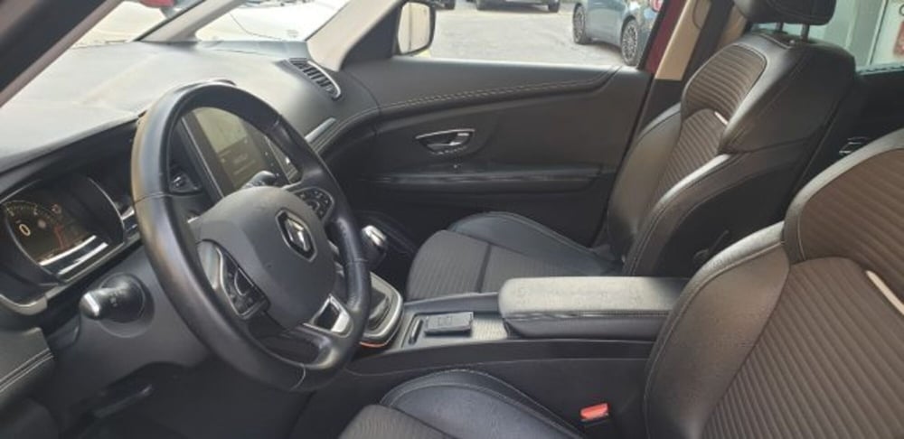 Renault Scenic E-Tech Electric usata a Imperia (5)