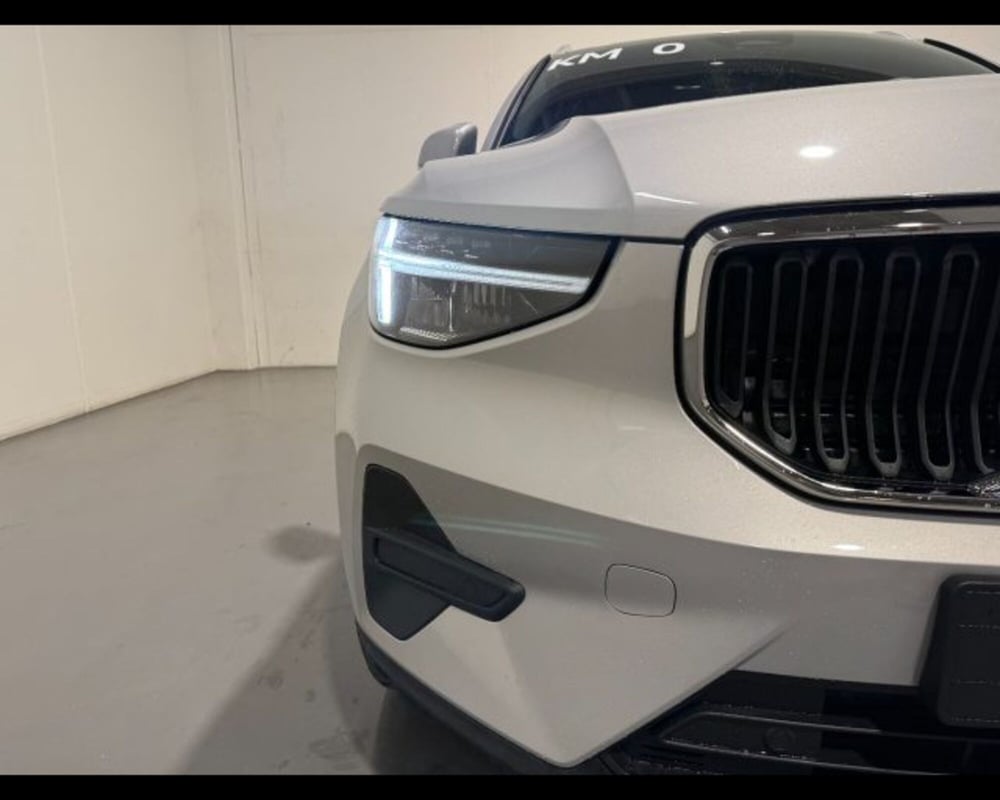 Volvo XC40 nuova a Treviso (10)