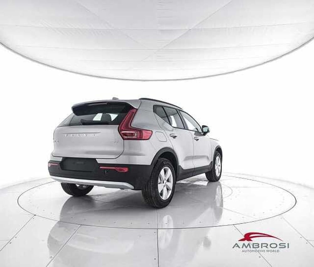 Volvo XC40 nuova a Perugia (3)