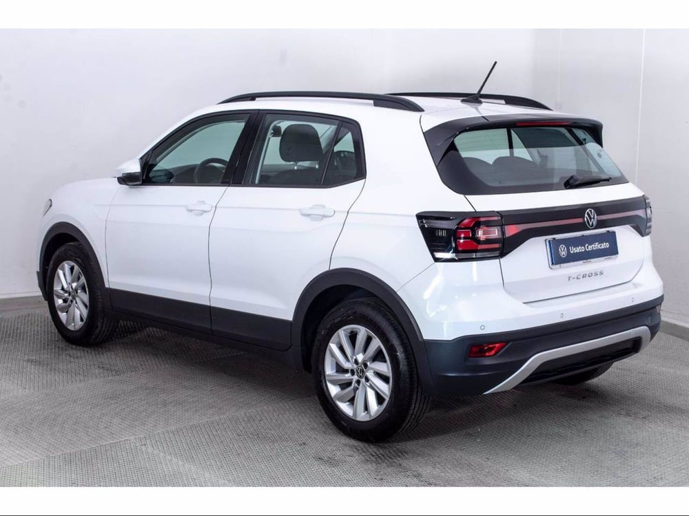 Volkswagen T-Cross usata a Novara (4)