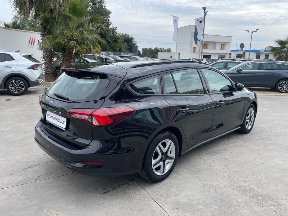 Ford Focus Station Wagon usata a Lecce (11)