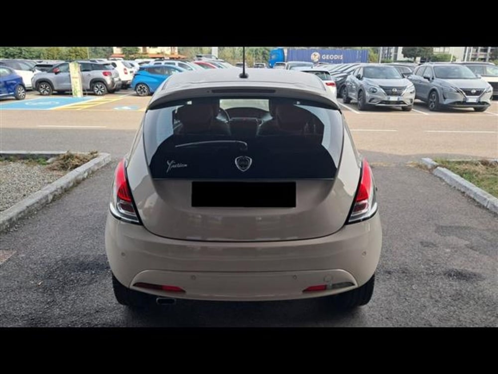 Lancia Ypsilon usata a Asti (6)