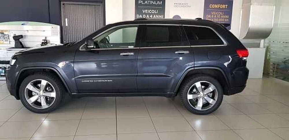 Jeep Grand Cherokee usata a Pordenone (7)