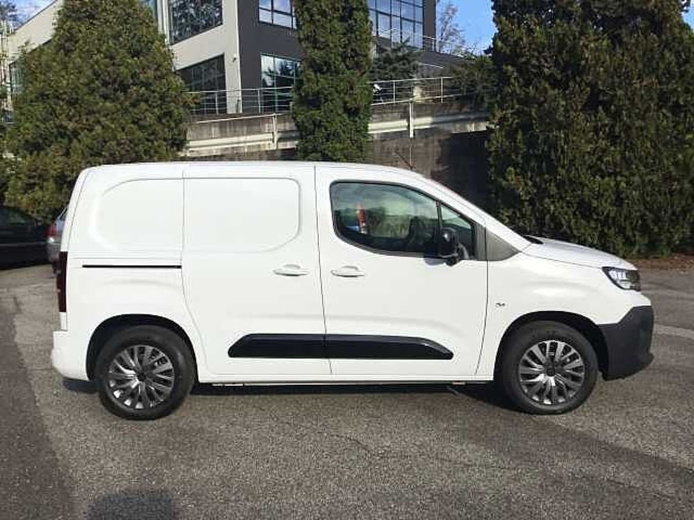 Peugeot Partner Furgone nuova a Varese (4)