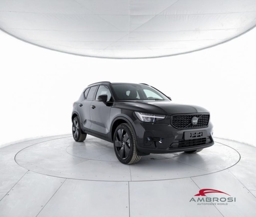 Volvo XC40 nuova a Perugia (2)