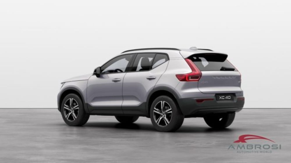 Volvo XC40 nuova a Perugia (3)