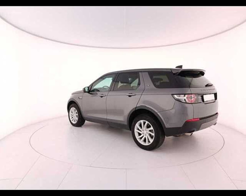 Land Rover Discovery Sport usata a Venezia (4)