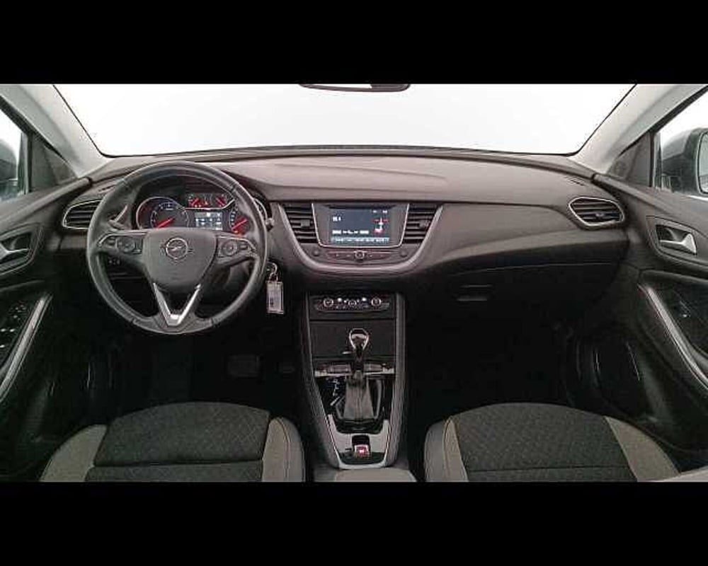 Opel Grandland X usata a Venezia (8)