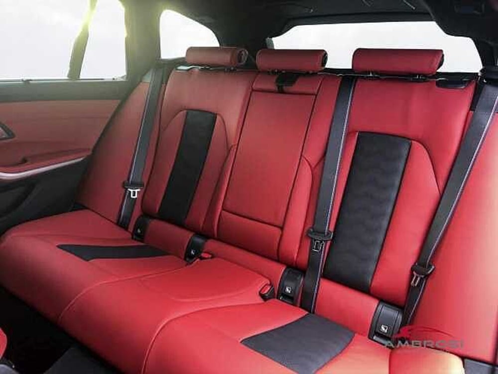 BMW Serie 3 Touring nuova a Viterbo (10)