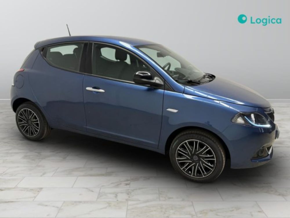 Lancia Ypsilon usata a Biella (8)