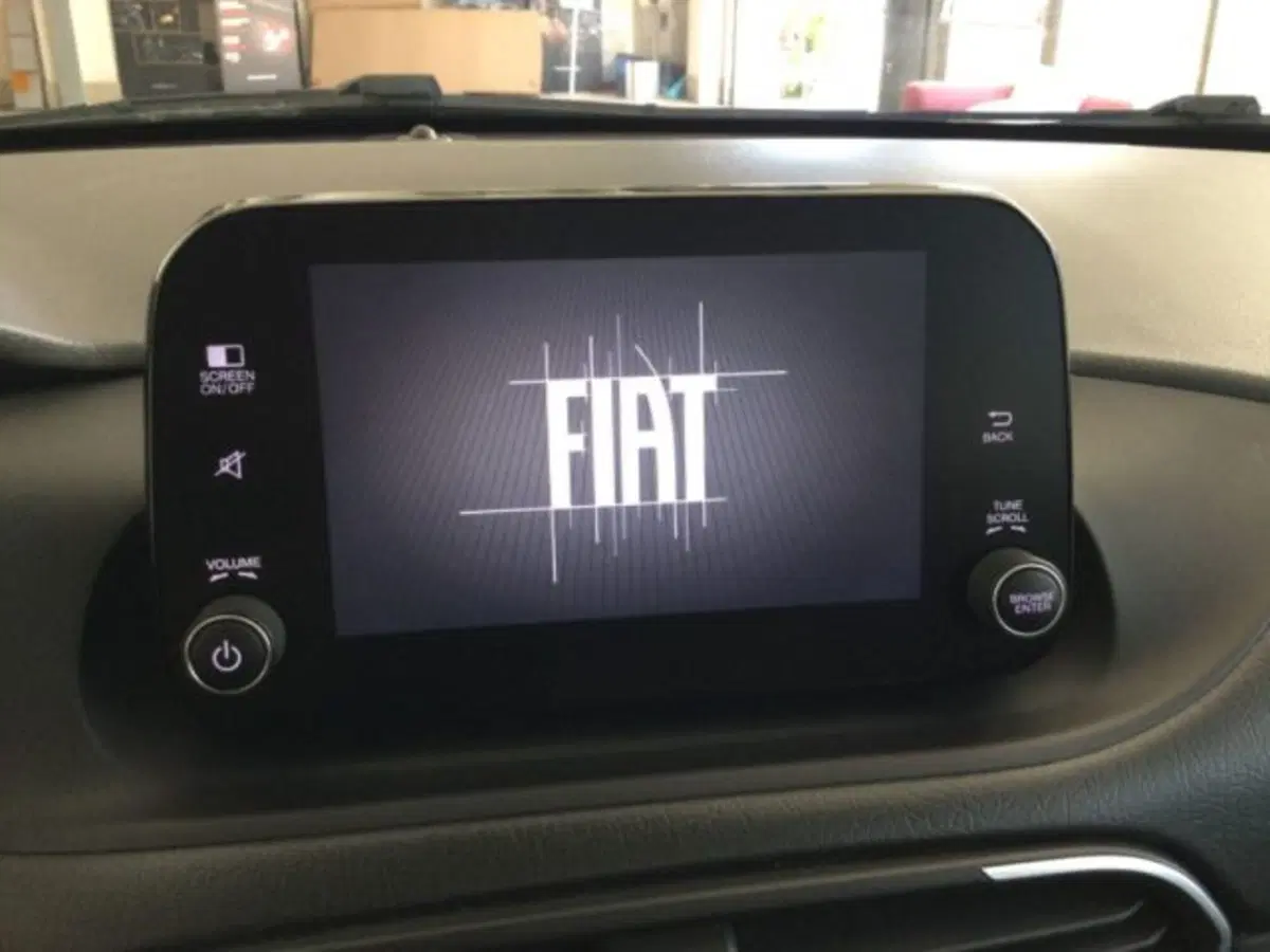 Fiat Tipo Station Wagon usata a Caltanissetta (14)