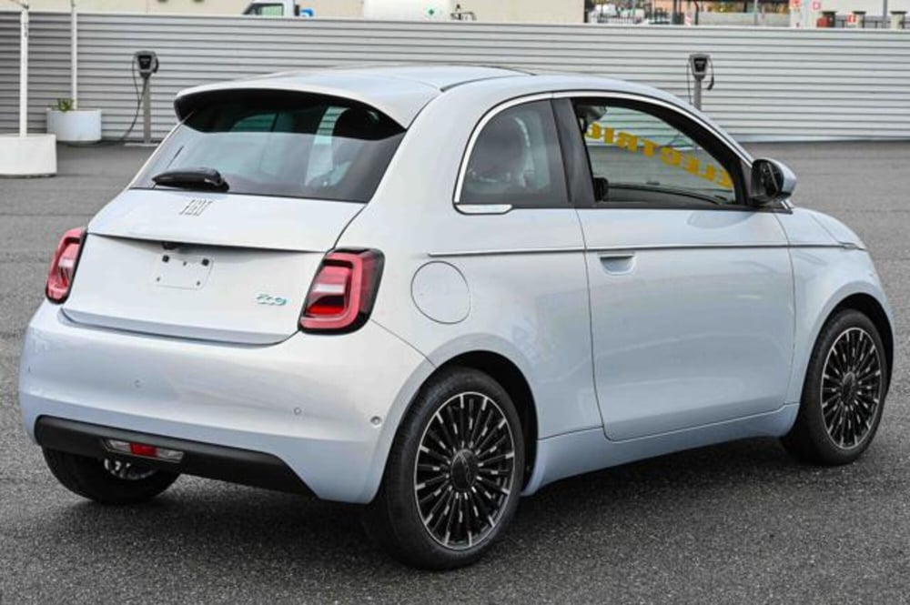 Fiat 500e nuova a Torino (5)