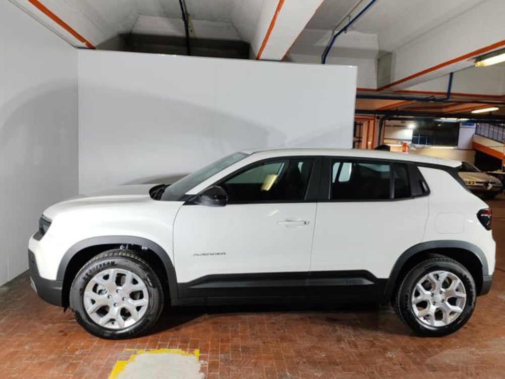 Jeep Avenger nuova a Torino (7)