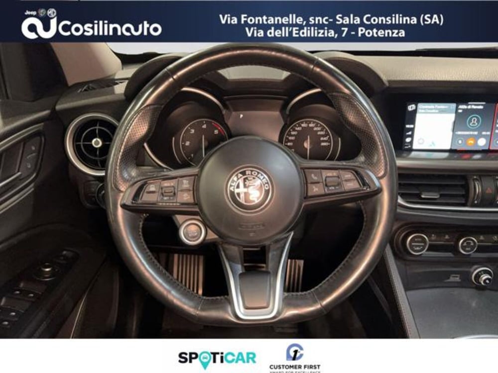 Alfa Romeo Stelvio usata a Salerno (12)