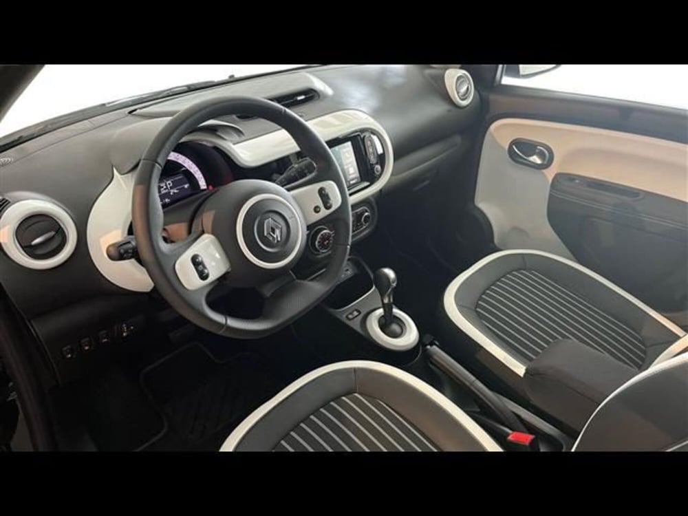 Renault Twingo nuova a Firenze (10)