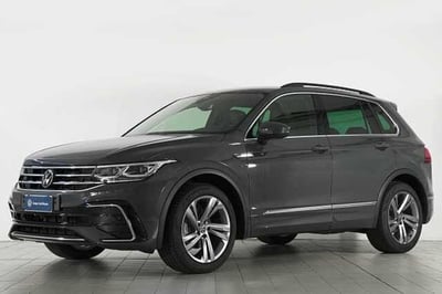 Volkswagen Tiguan 2.0 tdi R-Line 150cv dsg del 2023 usata a Lipomo