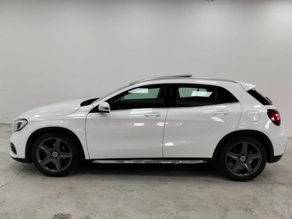 Mercedes-Benz GLA SUV usata a Como (8)