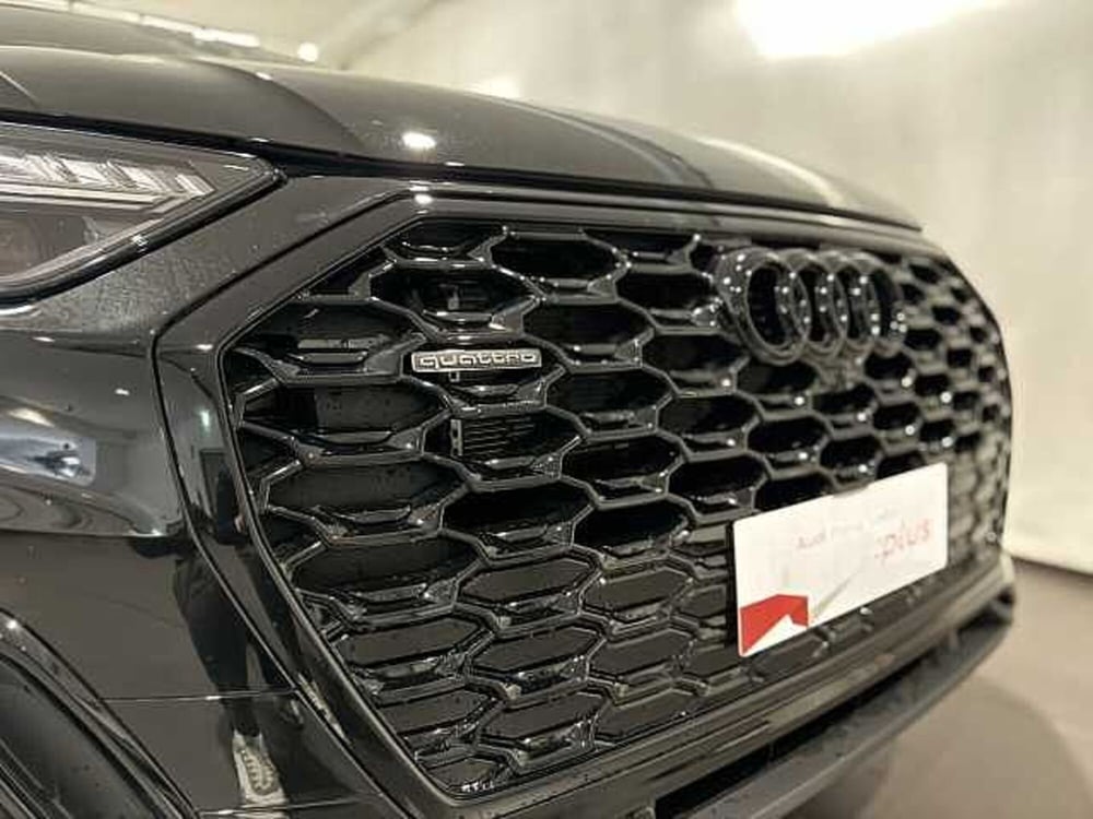 Audi Q5 Sportback nuova a Genova (11)