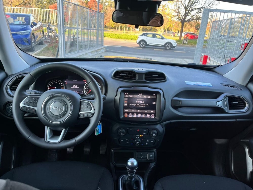 Jeep Renegade usata a Milano (16)