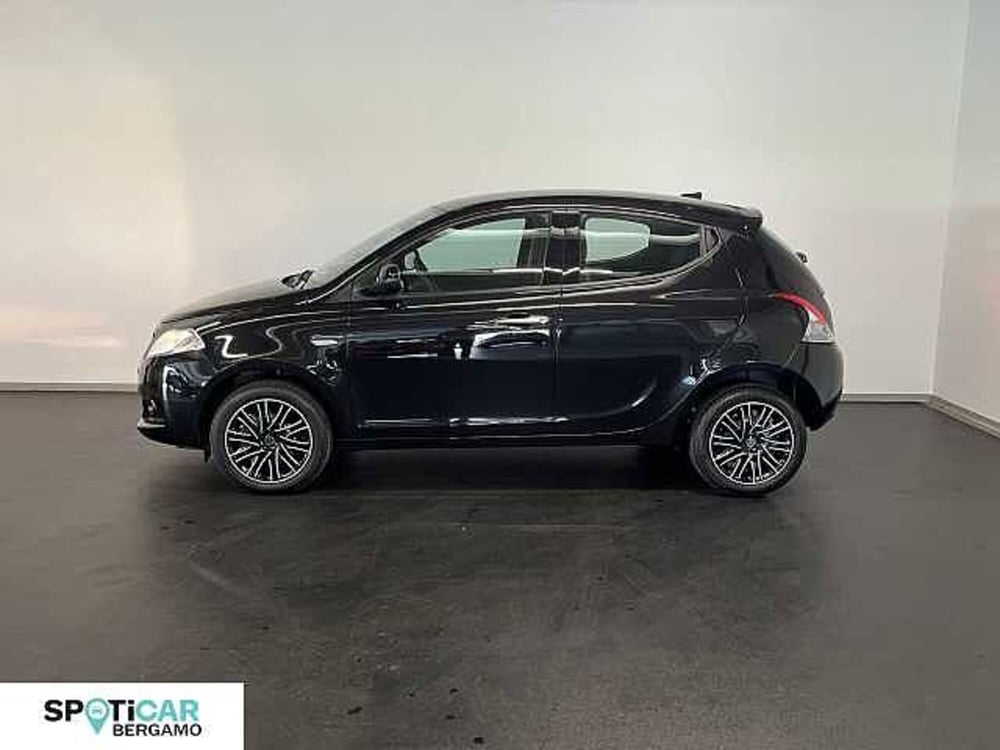 Lancia Ypsilon nuova a Bergamo (5)