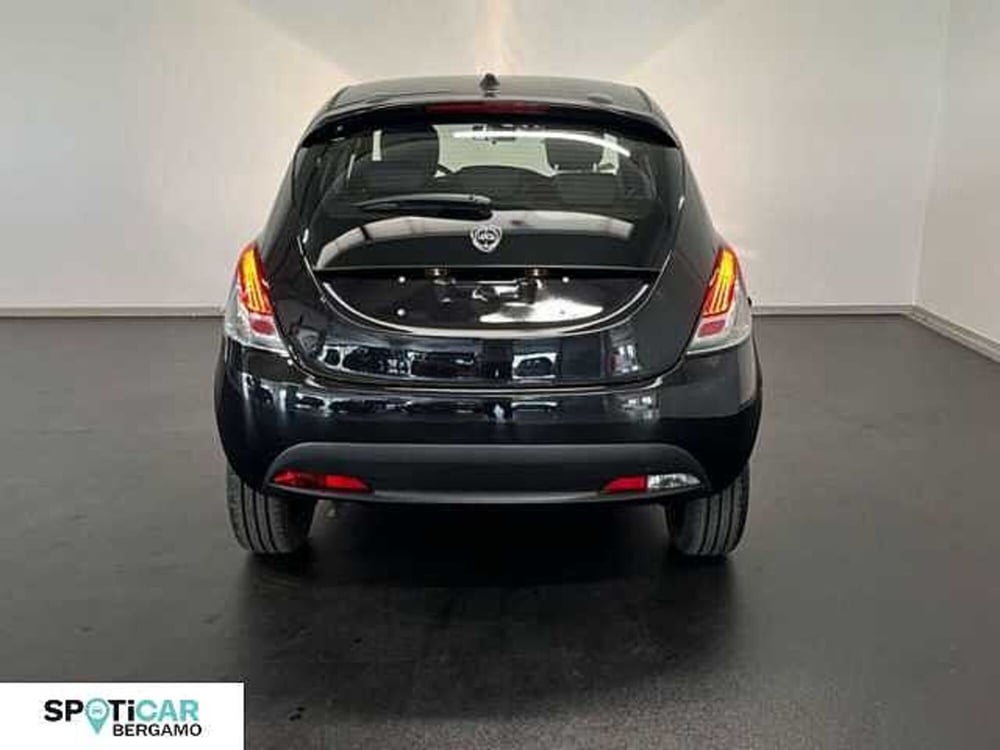 Lancia Ypsilon nuova a Bergamo (6)