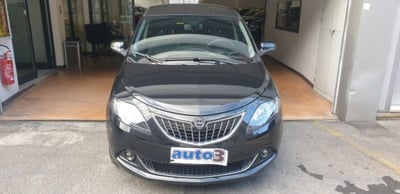 Lancia Ypsilon 1.0 FireFly 5 porte S&amp;S Hybrid Gold Plus del 2024 usata a Sanremo