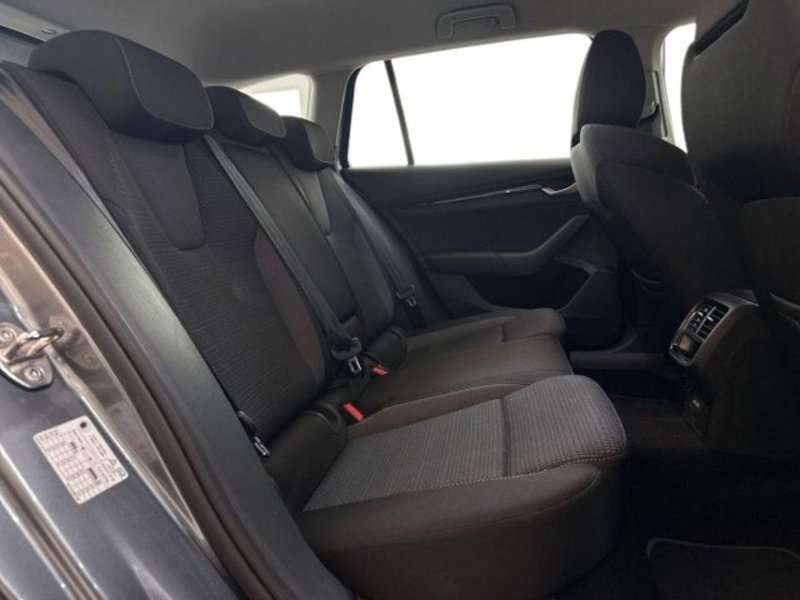 Skoda Octavia Station Wagon usata a Catania (4)