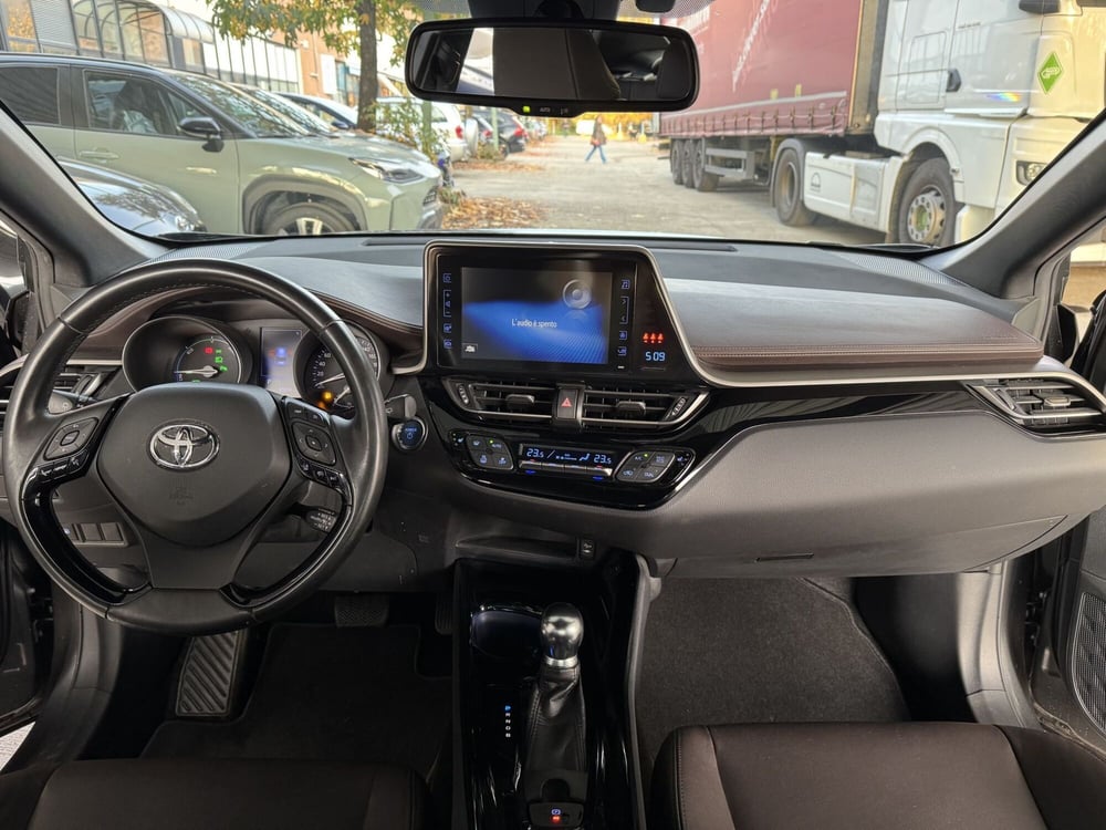 Toyota Toyota C-HR usata a Como (8)