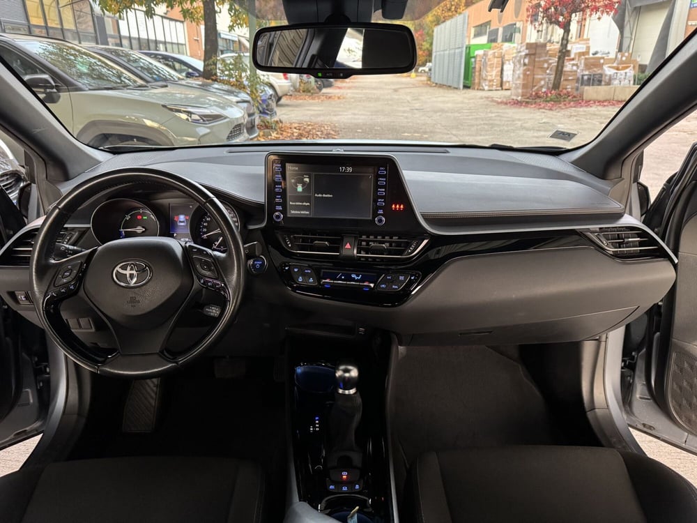 Toyota Toyota C-HR usata a Como (8)