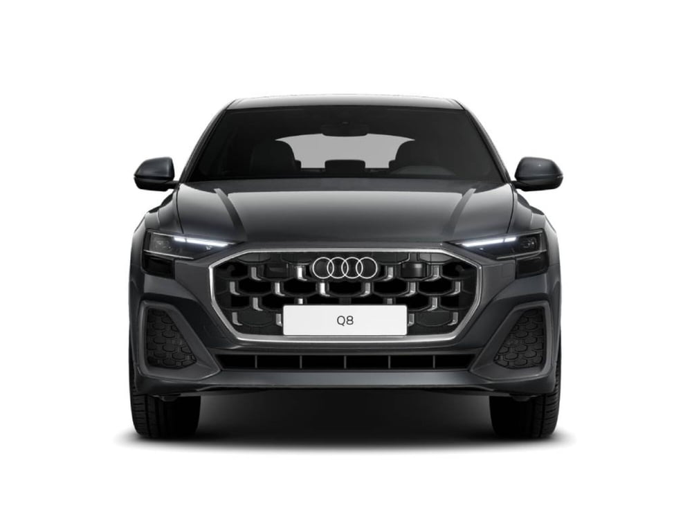 Audi Q8 nuova a Novara (5)