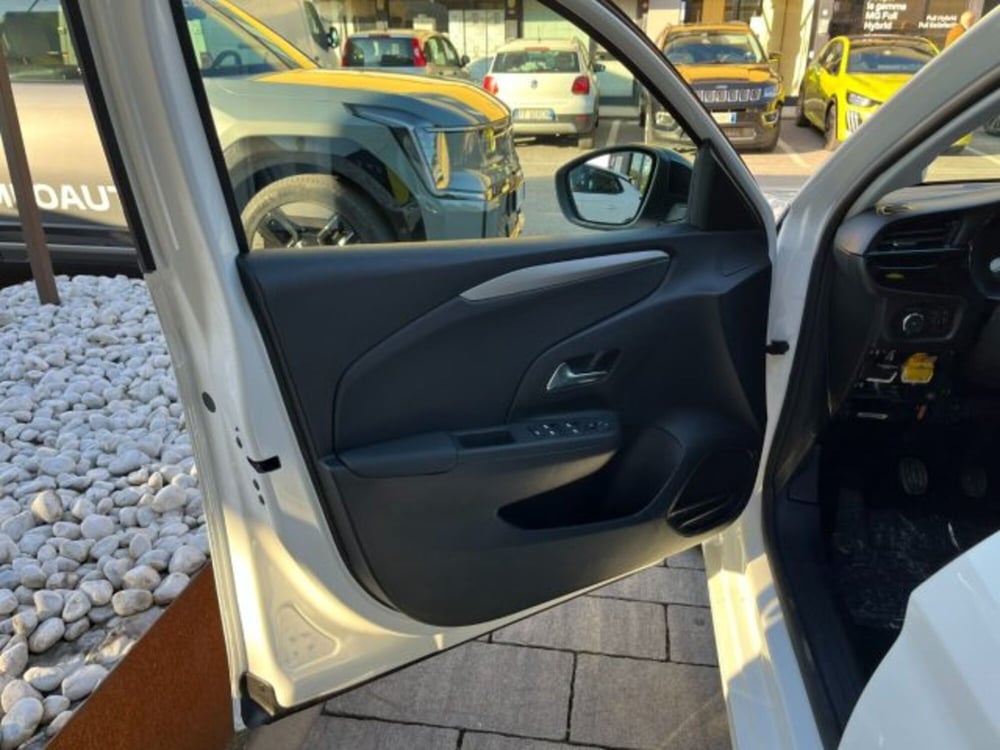 Opel Corsa nuova a Perugia (19)